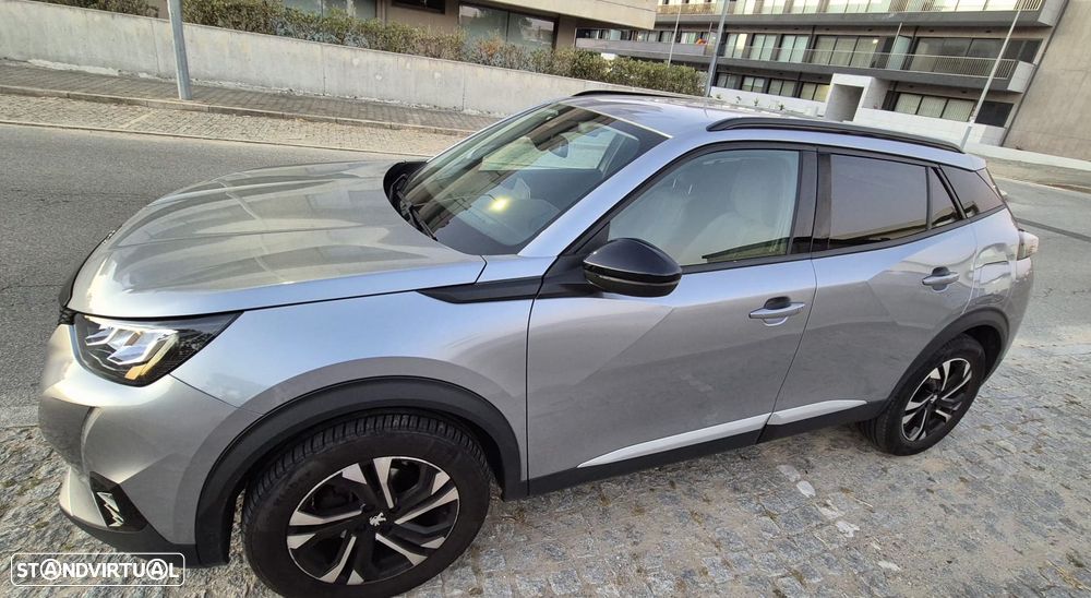 Peugeot 2008 1.2 PureTech Allure Pack - 3
