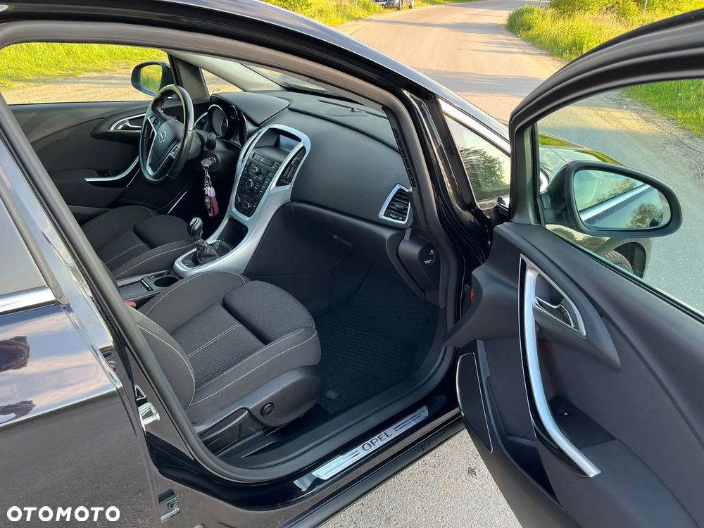 Opel Astra 1.6 Turbo Sport - 9