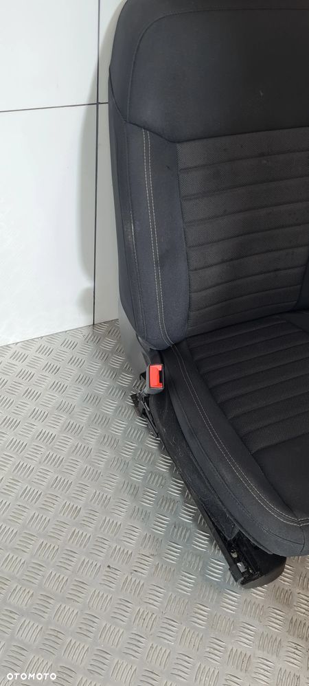 Ford Ranger V Fotel Lewy Przód - 8
