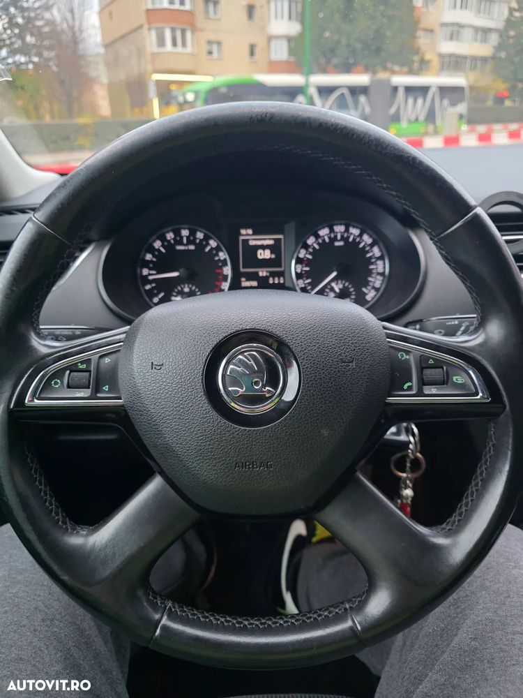 Skoda Octavia Combi 2.0 TDI Style - 8