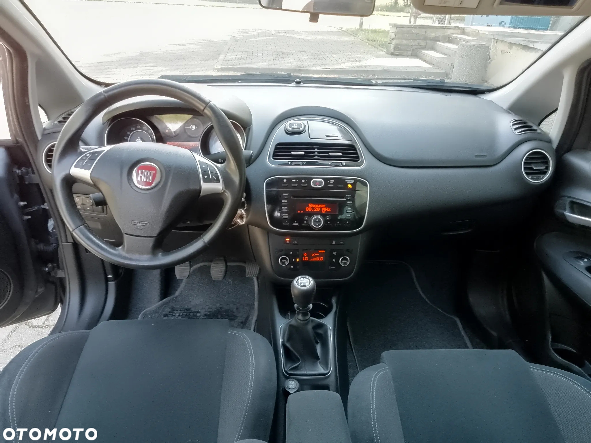 Fiat Punto 1.4 Easy Pakiet Easy Plus S&S - 11