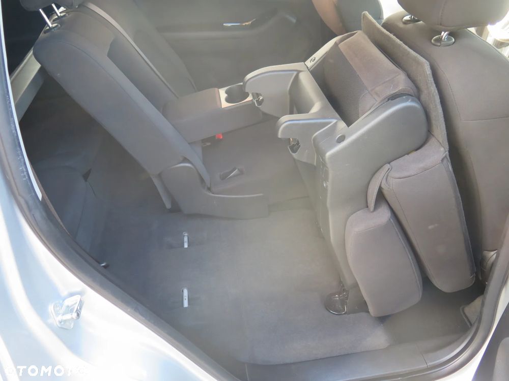 Chevrolet Orlando - 23