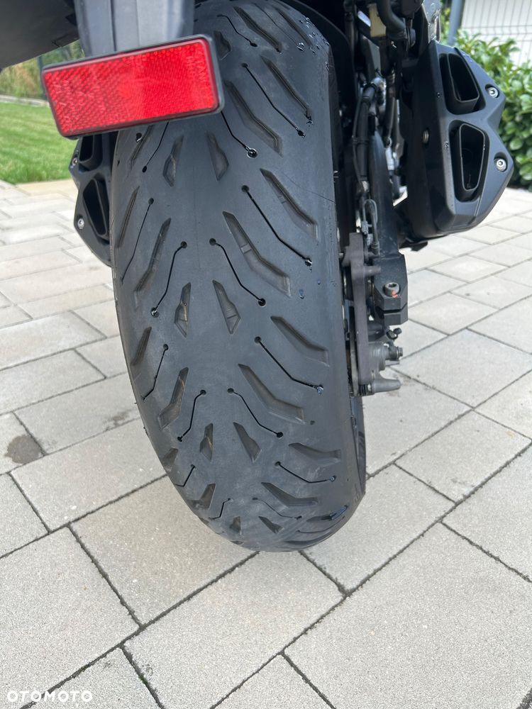 Kawasaki Ninja 1000 SX - 19