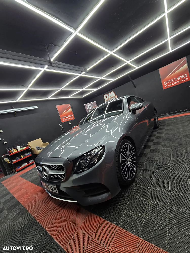 Mercedes-Benz E 200 - 1