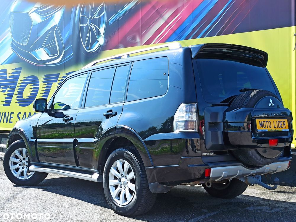 Mitsubishi Pajero - 4