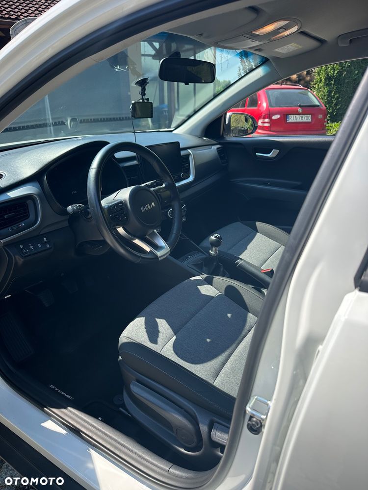 Kia Stonic 1.2 M - 10