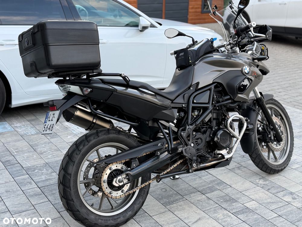 BMW F - 10