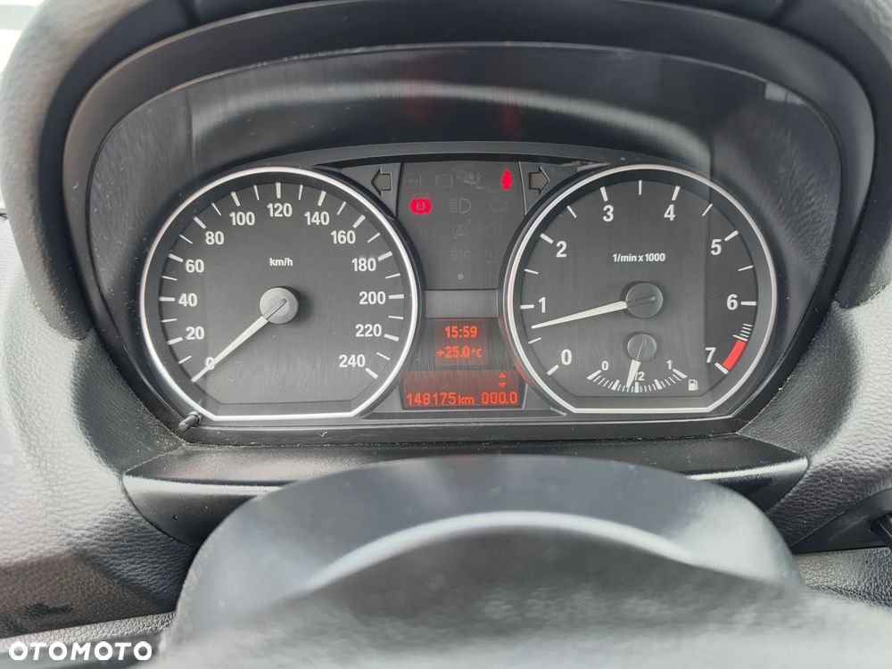 BMW Seria 1 - 24
