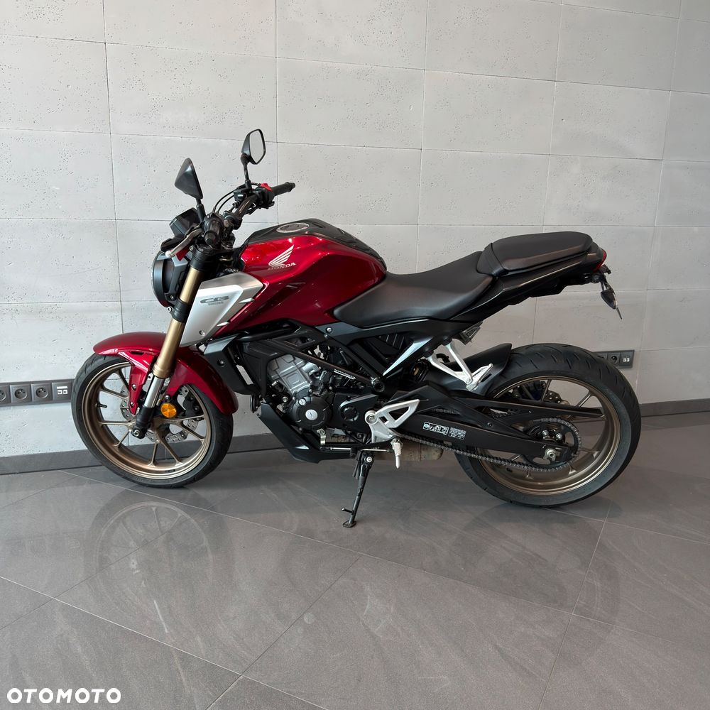 Honda CB - 8