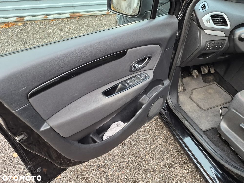 Renault Scenic 1.5 dCi Limited - 8