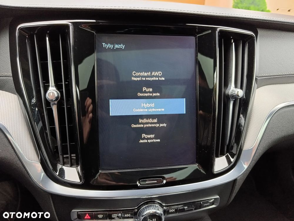 Volvo V60 T8 AWD Twin Engine Geartronic Inscription - 29