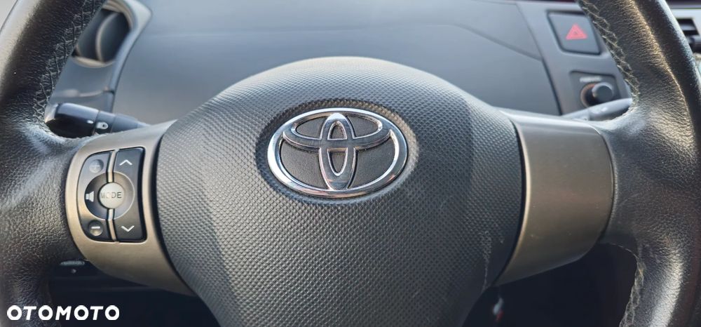 Toyota Yaris 1.33 2010 - 14