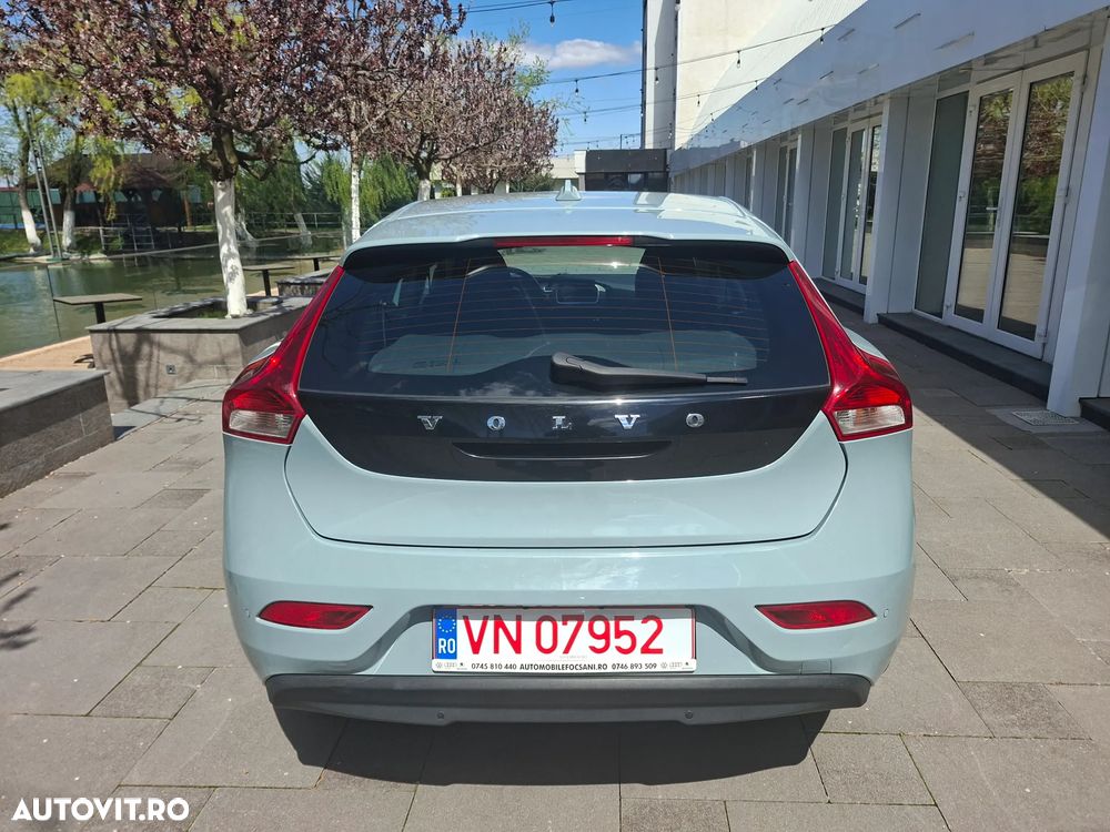 Volvo V40 D2 - 6