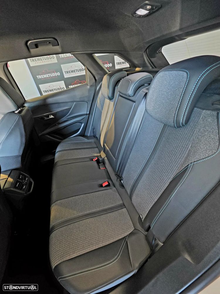 Peugeot 3008 BlueHDi 130 Stop & Start EAT8 Allure - 13