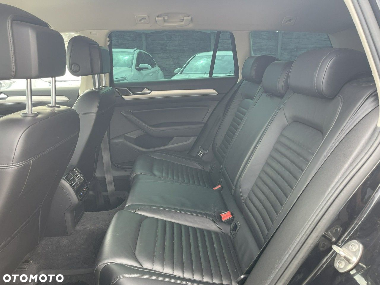 Volkswagen Passat Alltrack 2.0 TDI SCR 4Motion DSG - 11