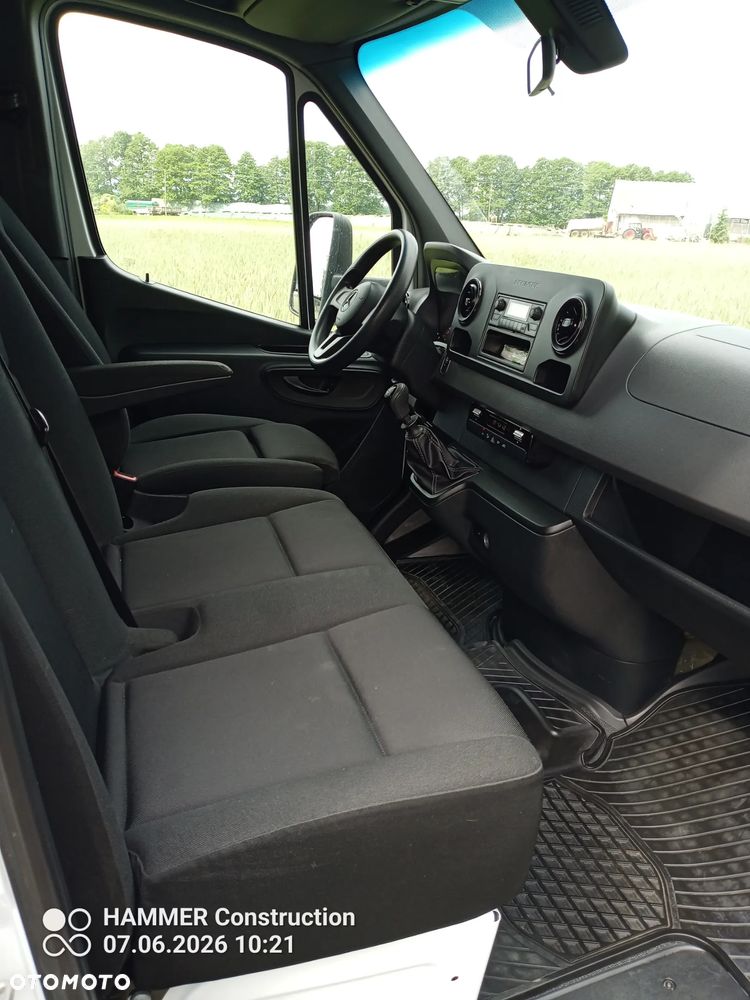 Mercedes-Benz Sprinter - 5