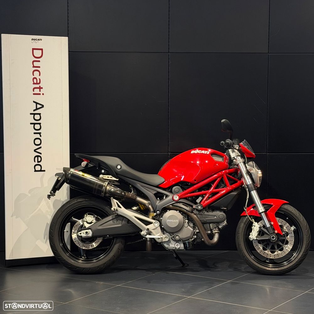 Ducati Monster 696+ ABS - 1