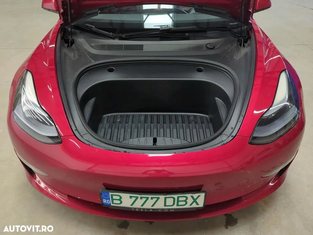 Tesla Model 3 - 16