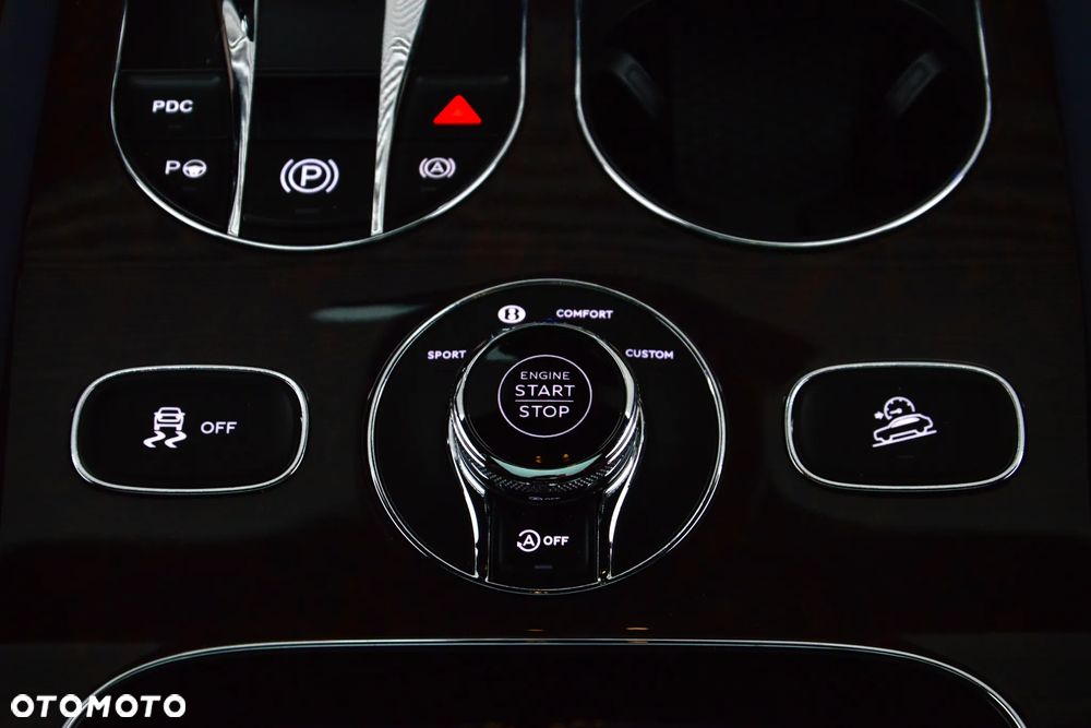 Bentley Bentayga V8 - 38
