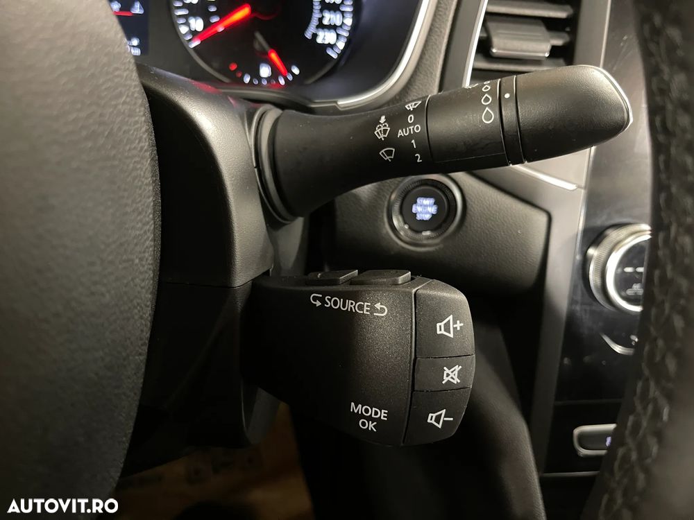 Renault Megane TCe 140 GPF Equilibre - 21