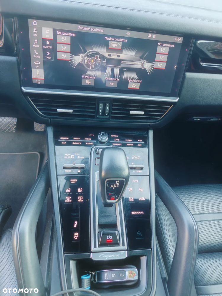 Porsche Cayenne E-Hybrid - 13