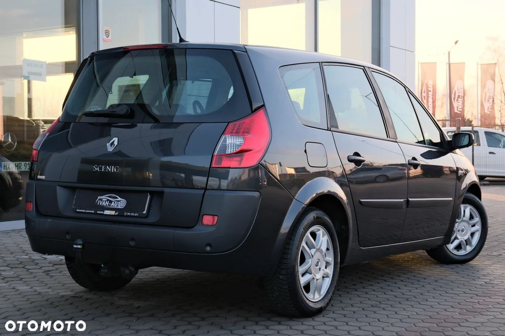 Renault Scenic 2.0 16V Privilege - 10