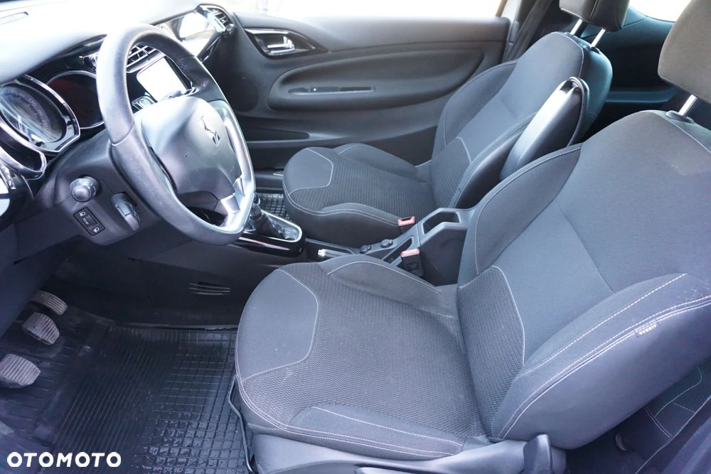 Citroën DS3 1.6 HDi SoChic - 8