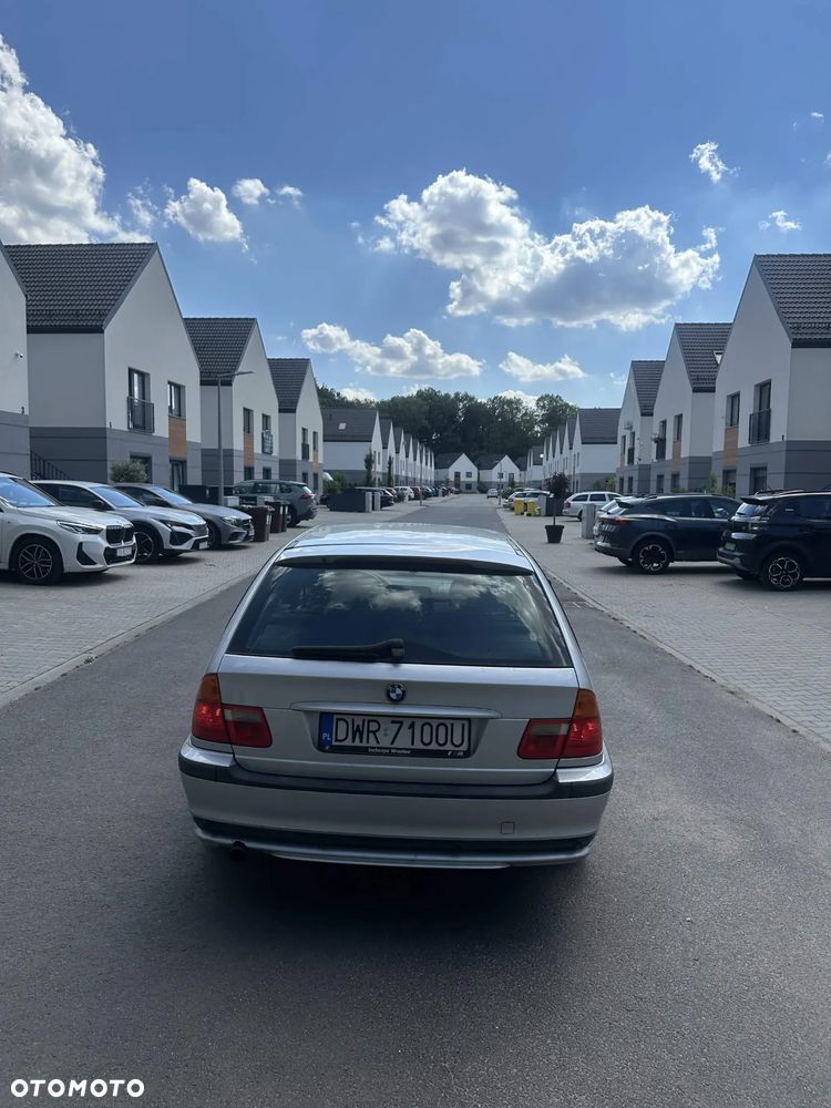 BMW Seria 3 316i - 10
