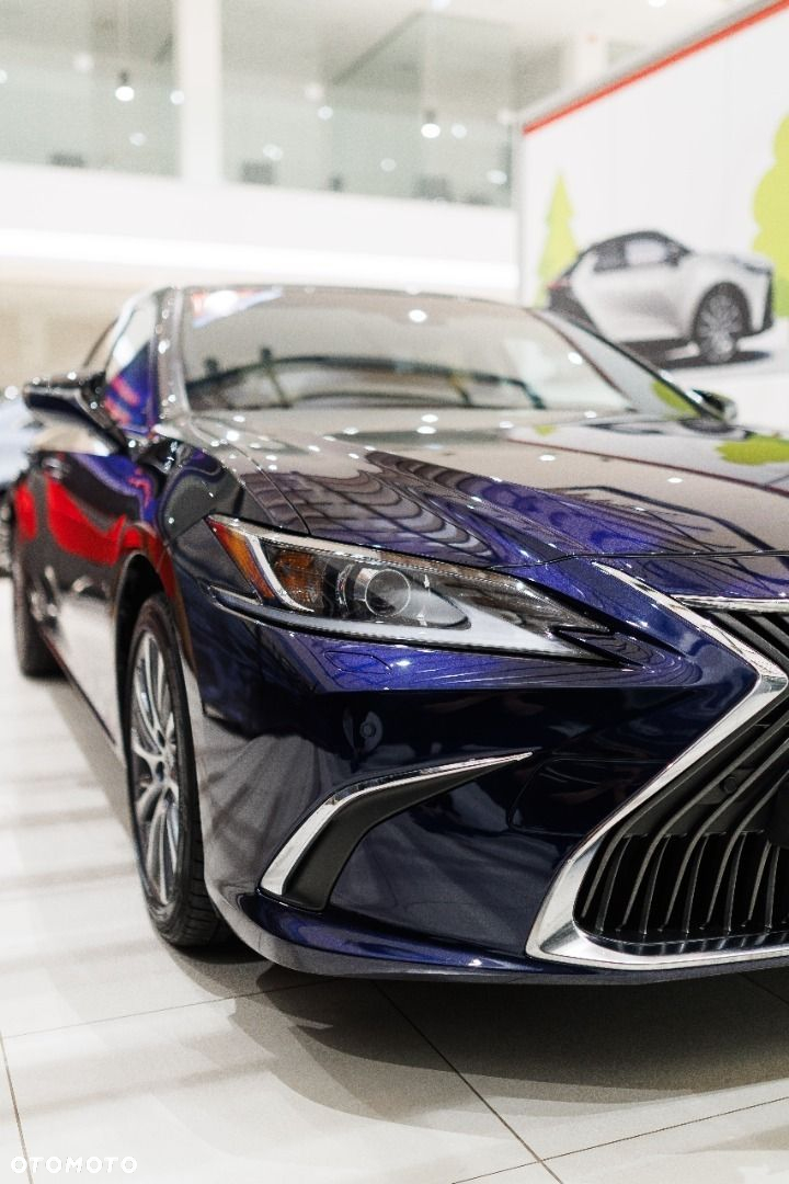 Lexus ES - 13