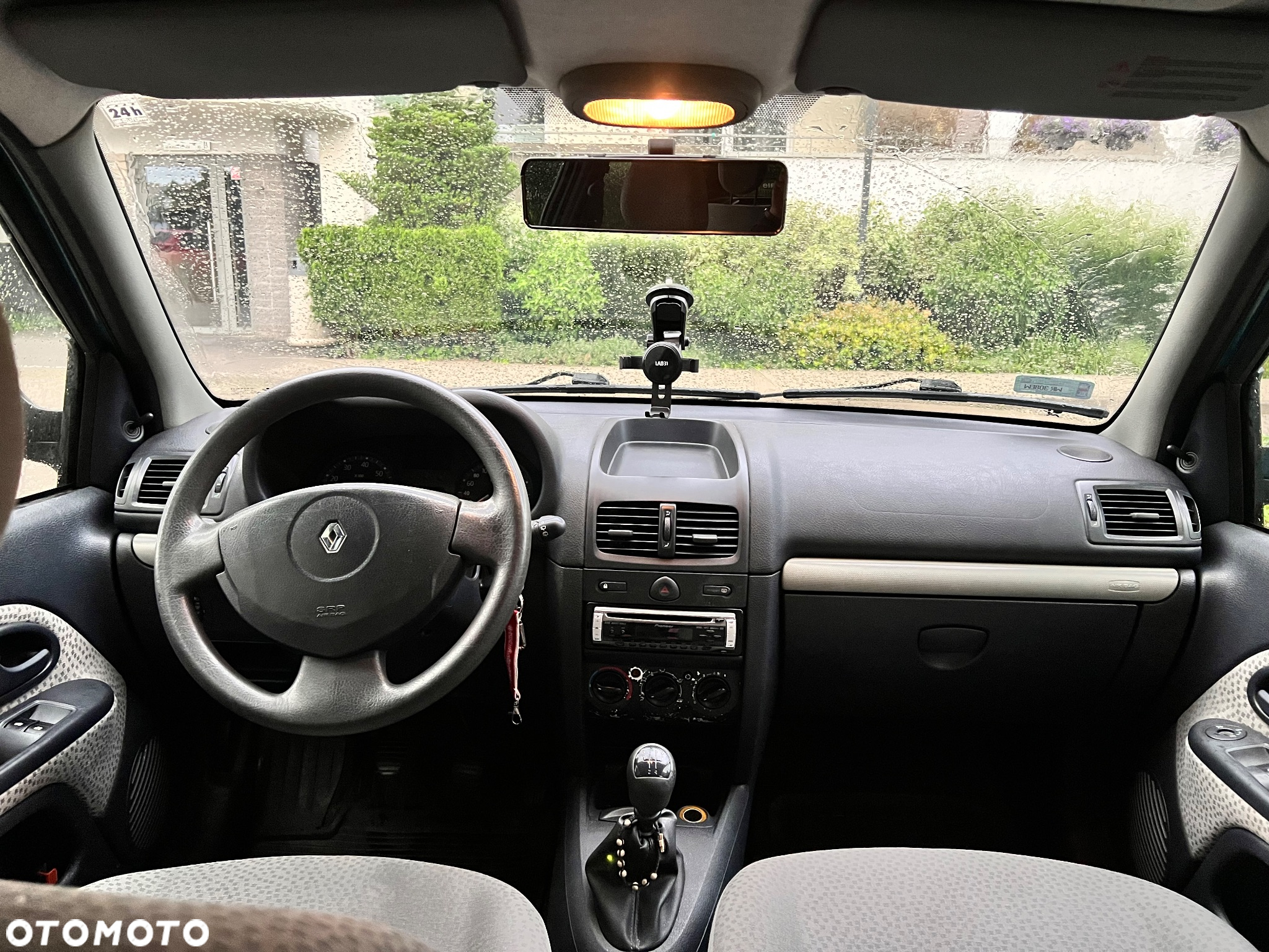 Renault Clio 1.2 16V Fairway - 10