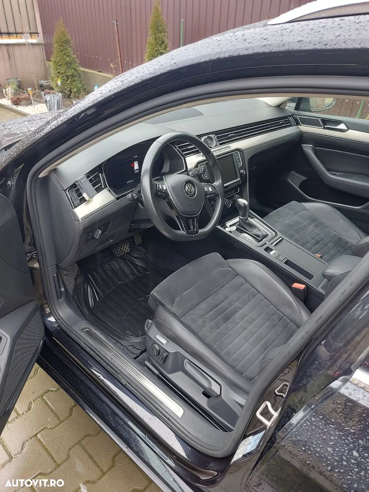 Volkswagen Passat Variant 2.0 TDI SCR DSG (BlueM. Tech) Comfortline - 5