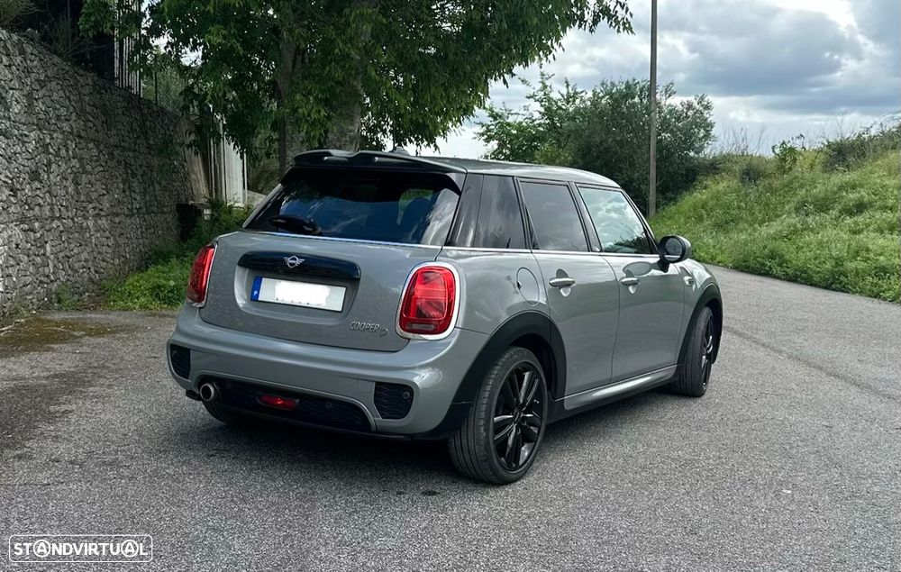 MINI 5 Portas Cooper D Auto - 5