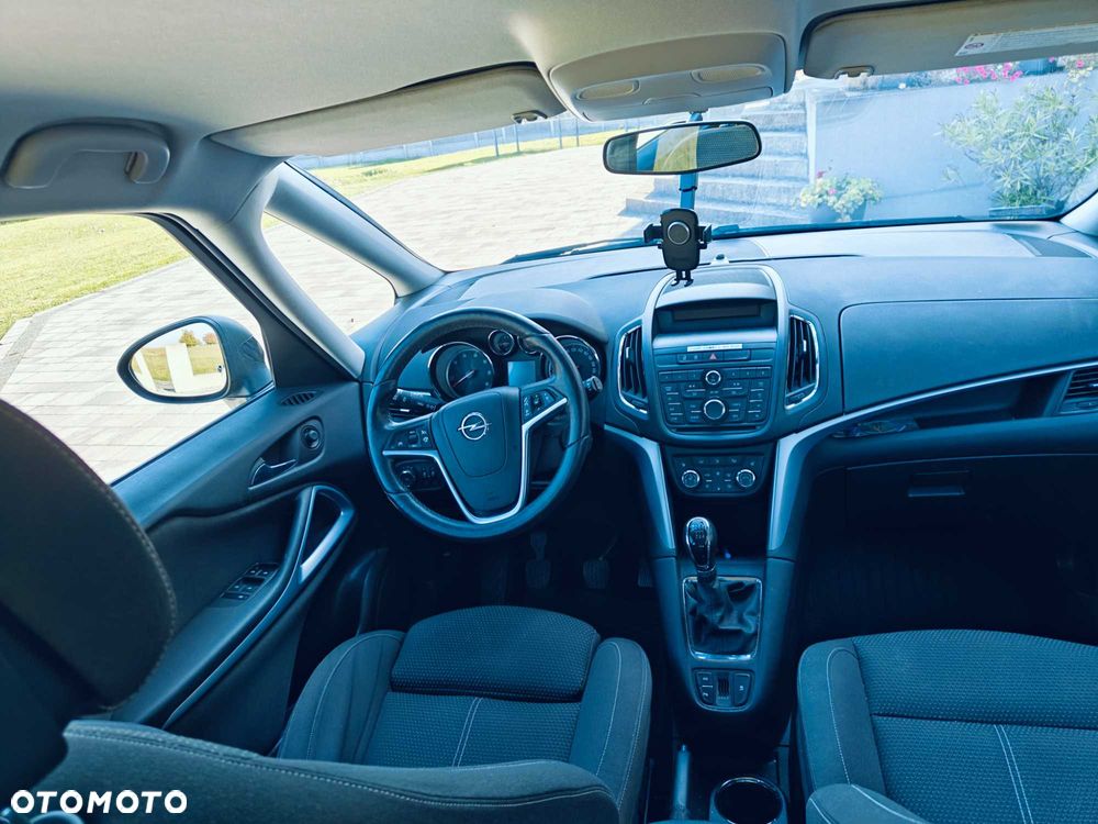 Opel Zafira - 5