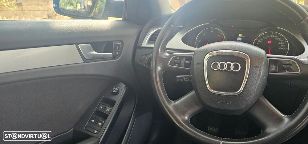 Audi A4 Avant 2.0 TDI DPF Ambition - 13