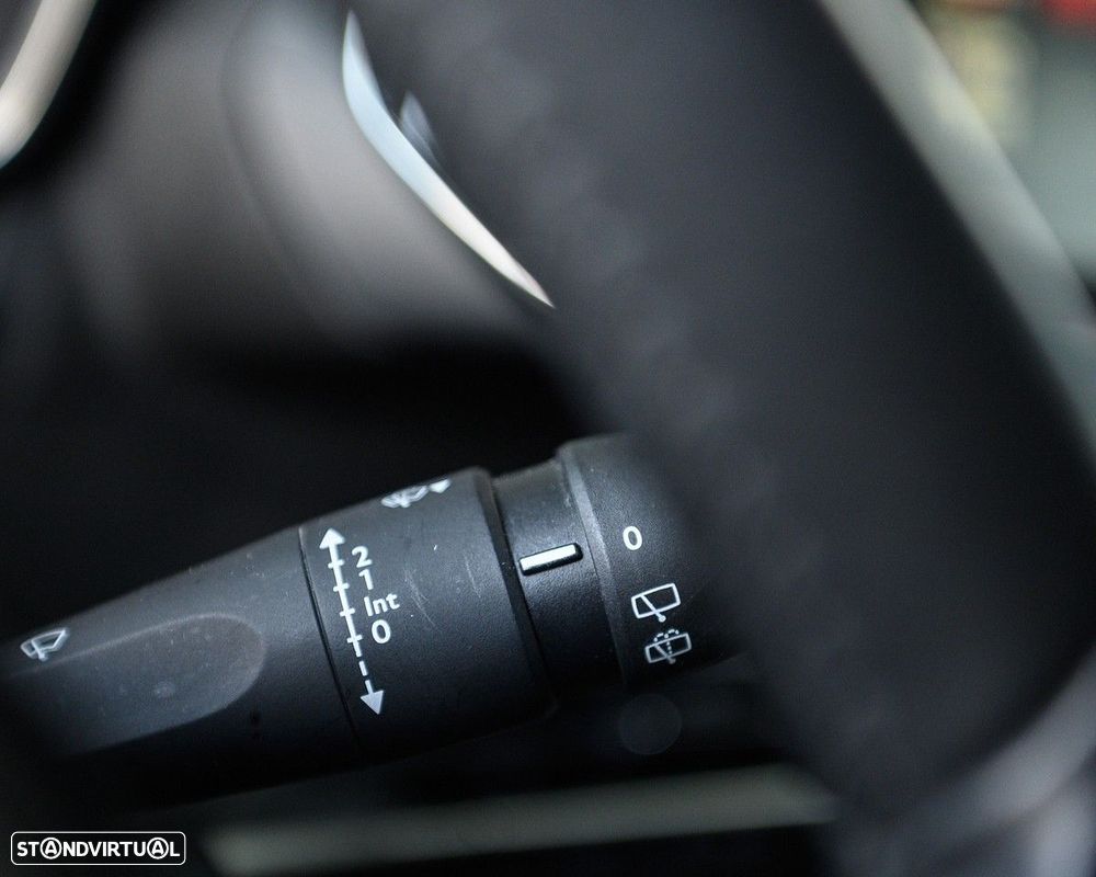 Peugeot 208 1.5 BlueHDi Allure - 33