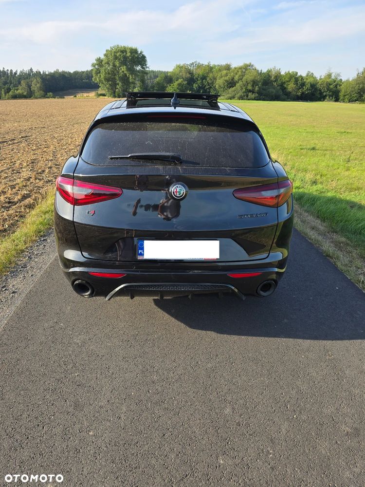 Alfa Romeo Stelvio 2.0 Turbo Veloce TI Q4 - 10