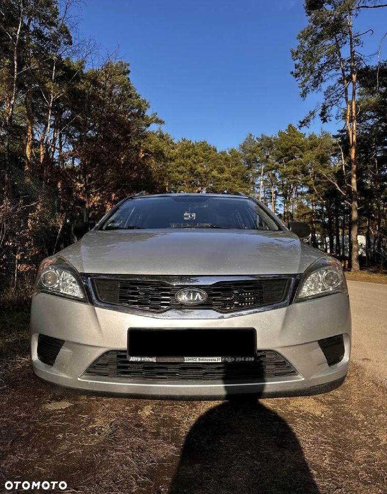 Kia Ceed 1.6 Crdi Comfort + - 4