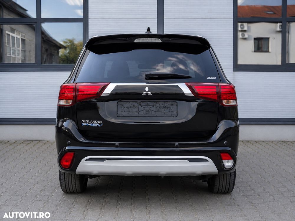 Mitsubishi Outlander 2.4 4WD Diamant+ - 9