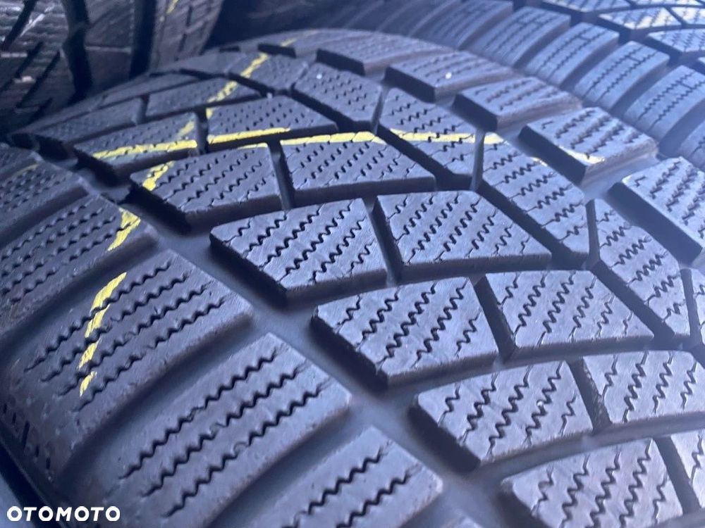 225/40r18 Continental Win TS830P RSC_7mm_4szt_(25) - 8