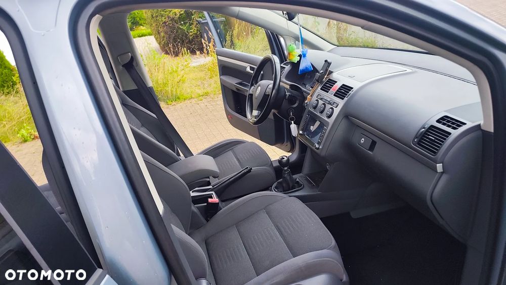Volkswagen Touran 2.0 TDI R-Line Edition - 34