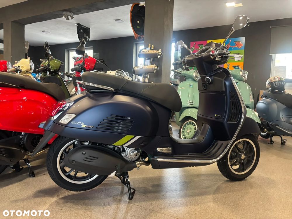 Vespa GTS - 3