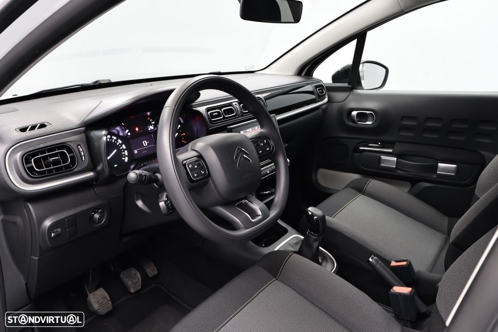 Citroën C3 1.2 PureTech Shine - 22