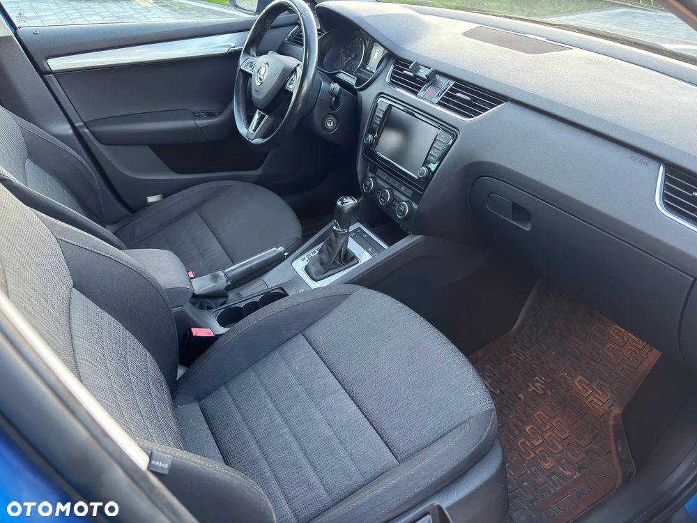 Skoda Octavia 2.0 TDI Elegance DSG - 12