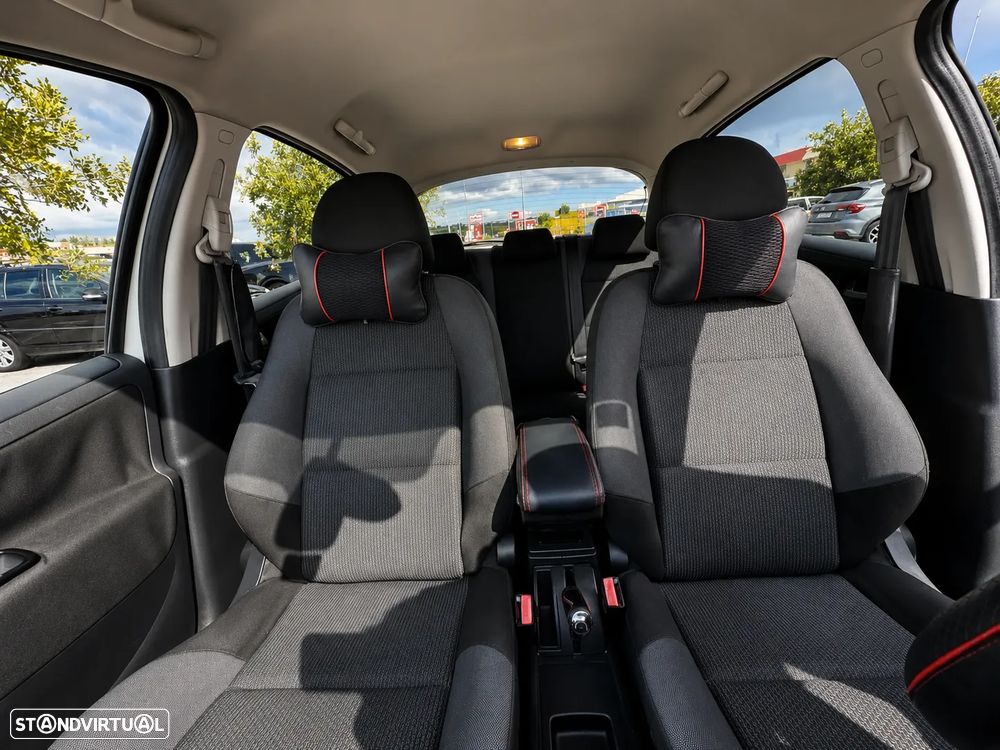 Peugeot 207 1.4 VTi Sportium - 14