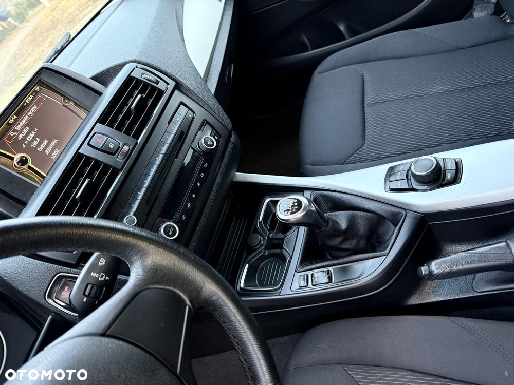 BMW Seria 1 118i Urban Line - 17