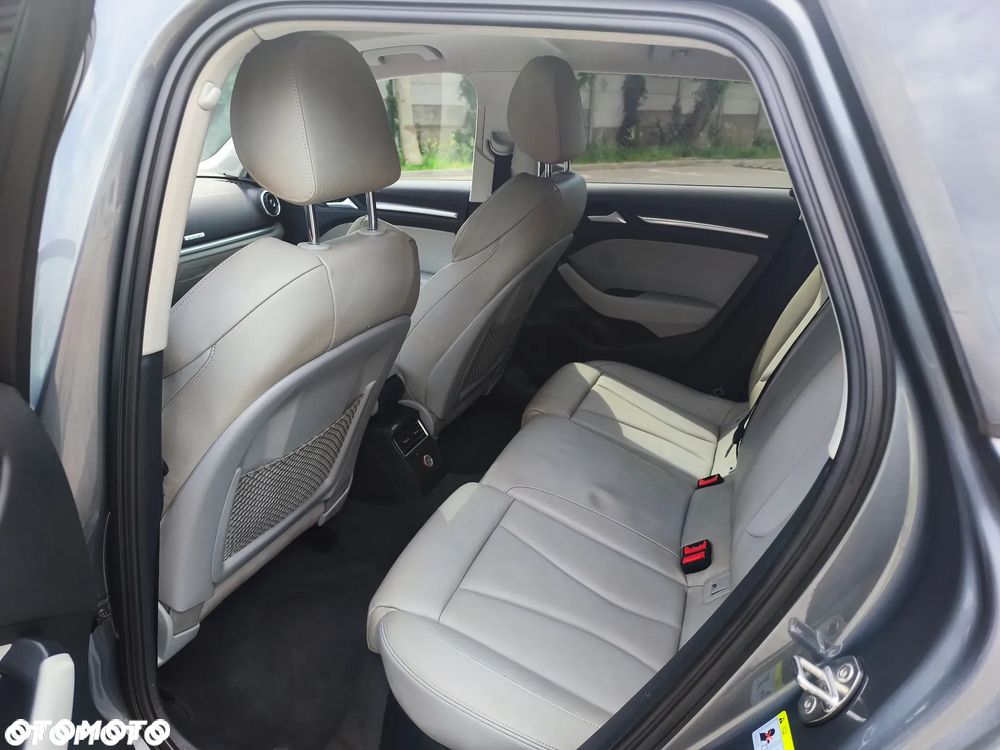Audi A3 Sportback - 11