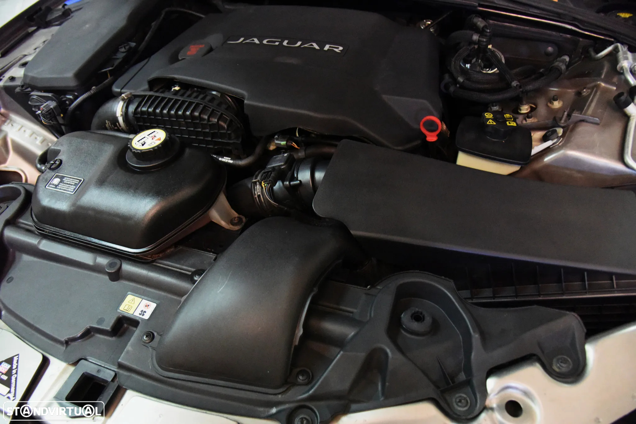 Jaguar XF 2.7 D V6 Luxury - 10