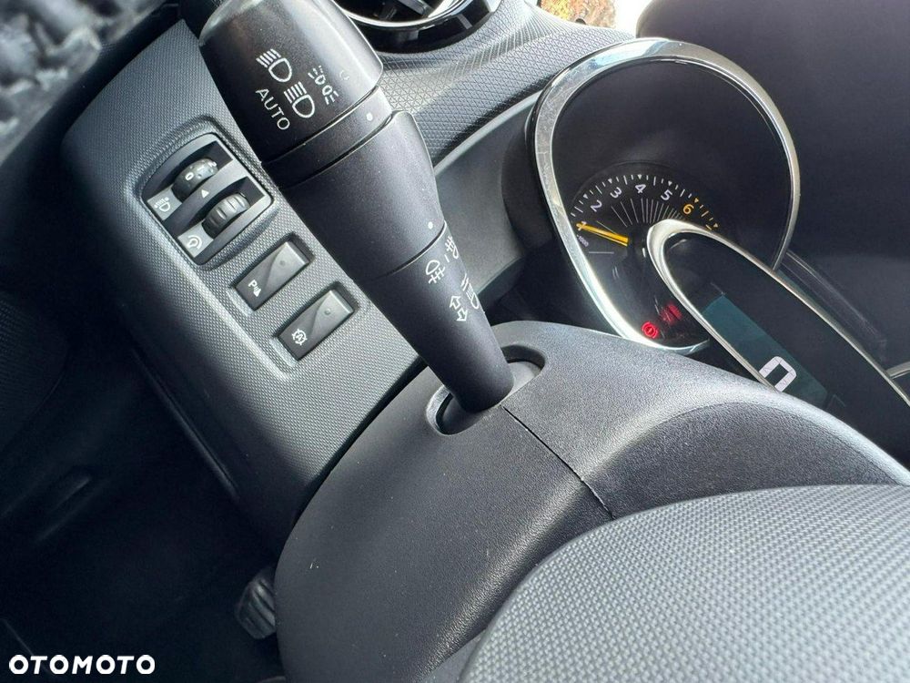 Renault Clio - 18