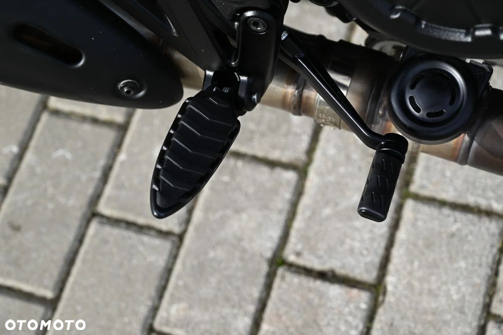 Ducati Diavel - 38