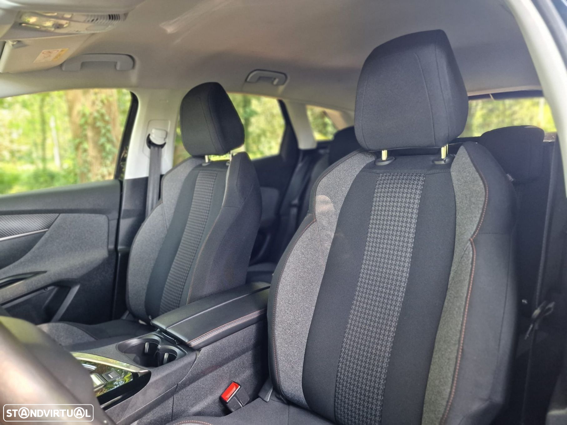 Peugeot 3008 1.5 BlueHDi Allure EAT8 - 35